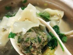 -小许三鲜砂锅馄饨店(家多乐烟酒店)