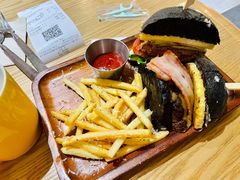 -HELLO 27 意面·沙拉·帕尼尼