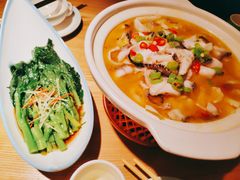 白灼菜心-呷湘厨·鱼汤捞饭·剁椒鱼头·辣椒炒肉(国家会展中心店)