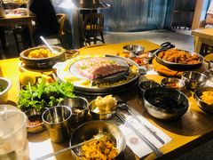 刀鞘五花肉-姜虎东白丁烤肉(恒隆广场店)