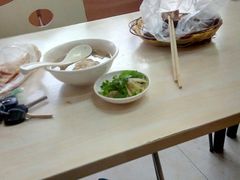 -洪峰浩老北京烧饼夹肉(角门路店)