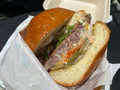 柠香蟹籽牛肉汉堡-JPG canteen(广州寺右公馆店)