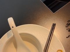 -鲜入唯煮·港式海鲜牛肉火锅(金宝街店)
