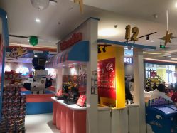 -乐多星球潮玩中心(沈阳嘉里城店)