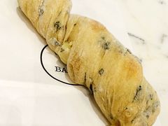 土豆菠菜夏巴塔-WHEAT&BAKER-麥(凯德来福士店)