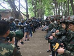 -亲兄弟真人CS团建拓展基地