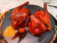 玻璃皮润烧乳鸽-大树餐厅(环球港店)