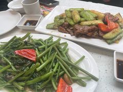 -肥仔文澳门猪骨煲(南京西路店)