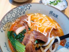 -俏凤凰(美林M·LIVE天地东座店)