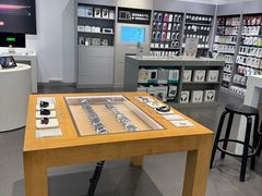 -Apple授权专营店(宝山万达店)