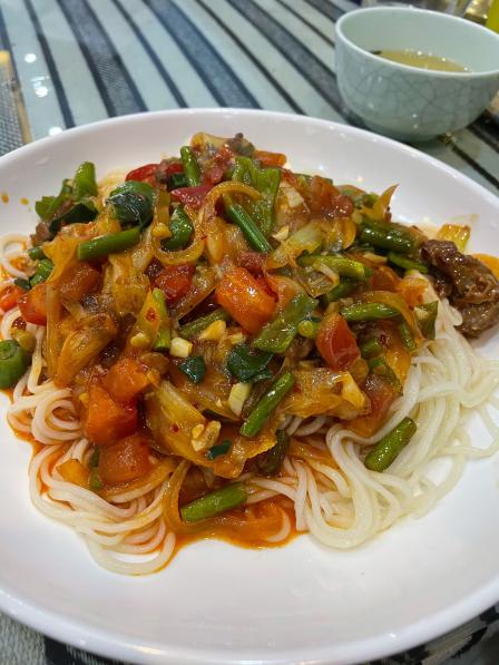 依孜哈尔茄子拉面馆-"出租车司机鼎力推荐的茄子拉面馆."直接跟..."-