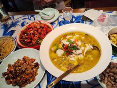 -川流不息·地道川菜·小龙虾(新松江路店)