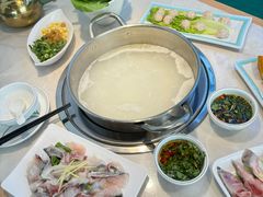 -粤顺渔坊·中山脆肉鲩火锅(清湖店)