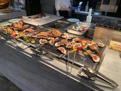 -飨食汇全日制餐厅·昆山皇冠假日酒店(九方店)