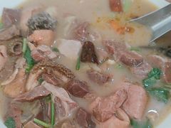 -清真八大碗(G6辅路店)
