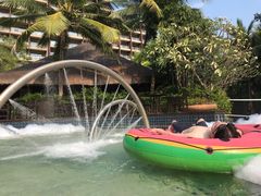 -三亚湾海居铂尔曼度假酒店