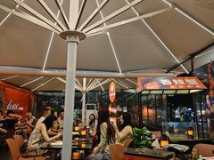 -何师烧烤Pro ·江湖川菜·小龙虾·精酿(太古里旗舰店)