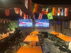 -京狮炙燥·精酿烧烤(首经贸店)