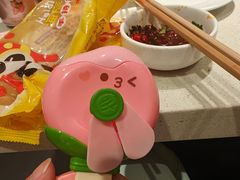-海底捞火锅鲜切牛肉主题店(长寿路店)