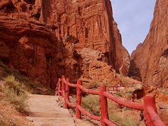 -天山神秘大峡谷