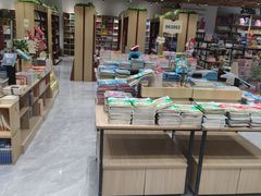 -新华书店(印象城店)