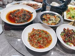 -有红鸡毛店·川菜(建设路店)