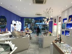 -茂昌眼镜(南京西路店)