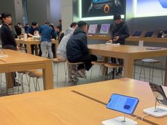 -Apple零售店(华贸购物中心店)