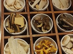 -天宜隆蘑菇宴火锅(石景山旗舰店)