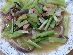 -洪霞餐馆