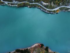 -硗碛藏寨·神木垒景区