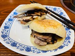 -老天桥酱肉烧饼夹肘子(天桥店)
