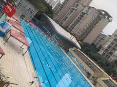 -朱毅育龙游泳俱乐部