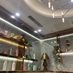 -Meng Lang 梦郎白金店