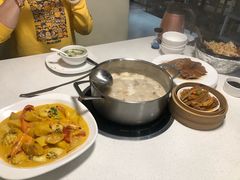 -煲王粤菜餐厅(中侨中心店)