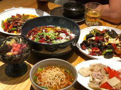 -十三式重庆江湖菜(金茂览秀城店)