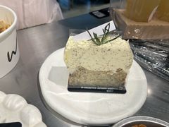 -W COLLECTIVE  DESSERT SHOP