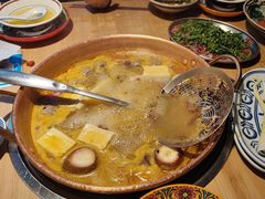 -洱火云南酸菜牛肉火锅(石景山当代商城店)