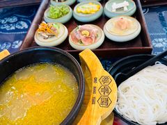 -桥香园过桥米线(国贸店)