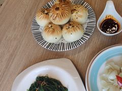 虫草花拌沙葱-阿西娅·西北妈妈拿手菜(华联店)