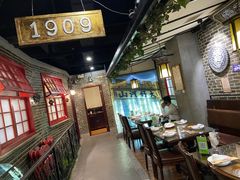 -东口码头·烧鸽子·鱼头泡饼·地方菜(金鹰悦城店)
