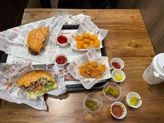 -The Habit Burger Grill 哈比特汉堡(世博店)