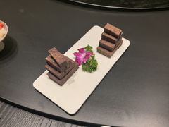 -艳阳天民俗村(公园路店)