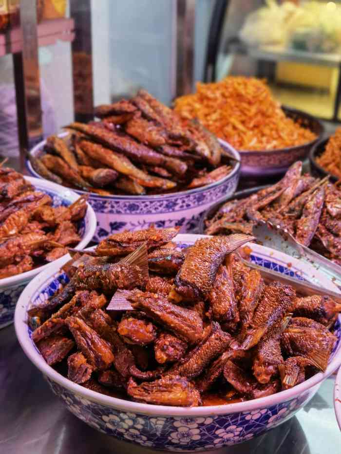 陈记捆鸡-"陈记捆鸡在美食聚集的蔡锷路,这里最有代表.