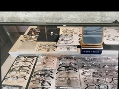 -瑞司视光眼镜·蔡司战略合作眼镜店(新街口店)