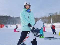 -亚布力新体委滑雪场