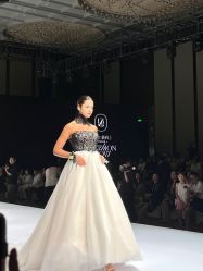-Renee芮亦婚纱(原丽莎)