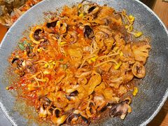 铁板章鱼五花肉-春熙台韩国料理·章鱼肥牛(西丽店)