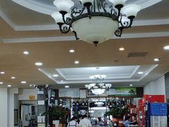 -鹏城人家海鲜酒家·23年老字号(较场尾店)