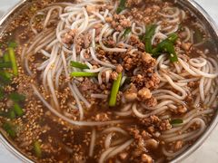 小碗瘦肉-正宗杨记普洱酸醋米线(总店)